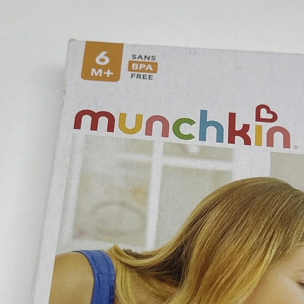 NEW 4 Munchkin Multi-Colored Plates 6+ Months BPA Free Easy Scoop Edges